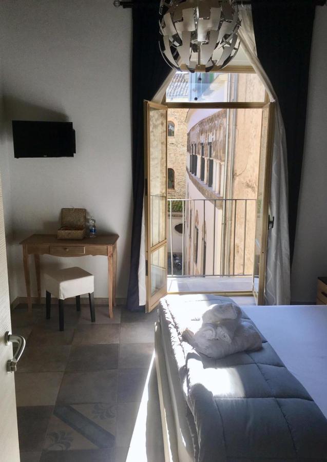 B&B Palazzo Fruscione Salerno Exterior foto